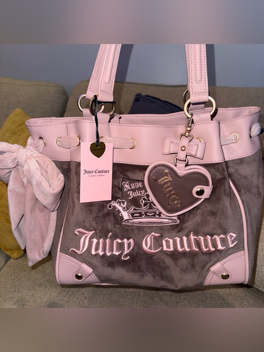 NEW Juicy Couture Daydreamer Crown tote in Iced Latte